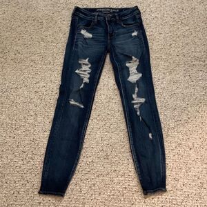 American Eagle super super stretch jegging size 2 US regular dark wash denim